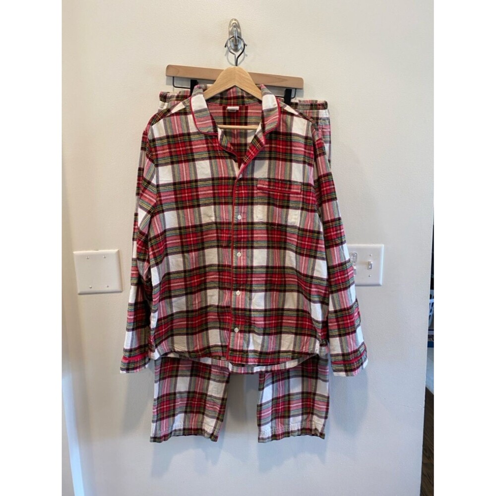 Hanna Andersson adult flannel pajama set Unisex size Large family holiday plaid